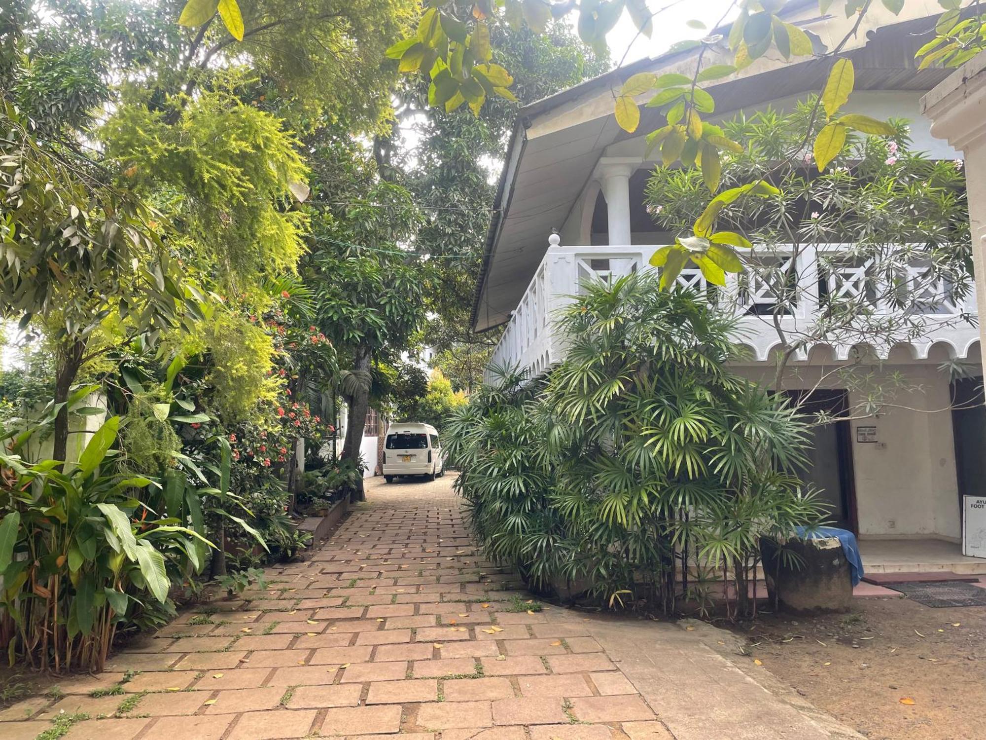 Serendipity Beach Unawatuna Luaran gambar