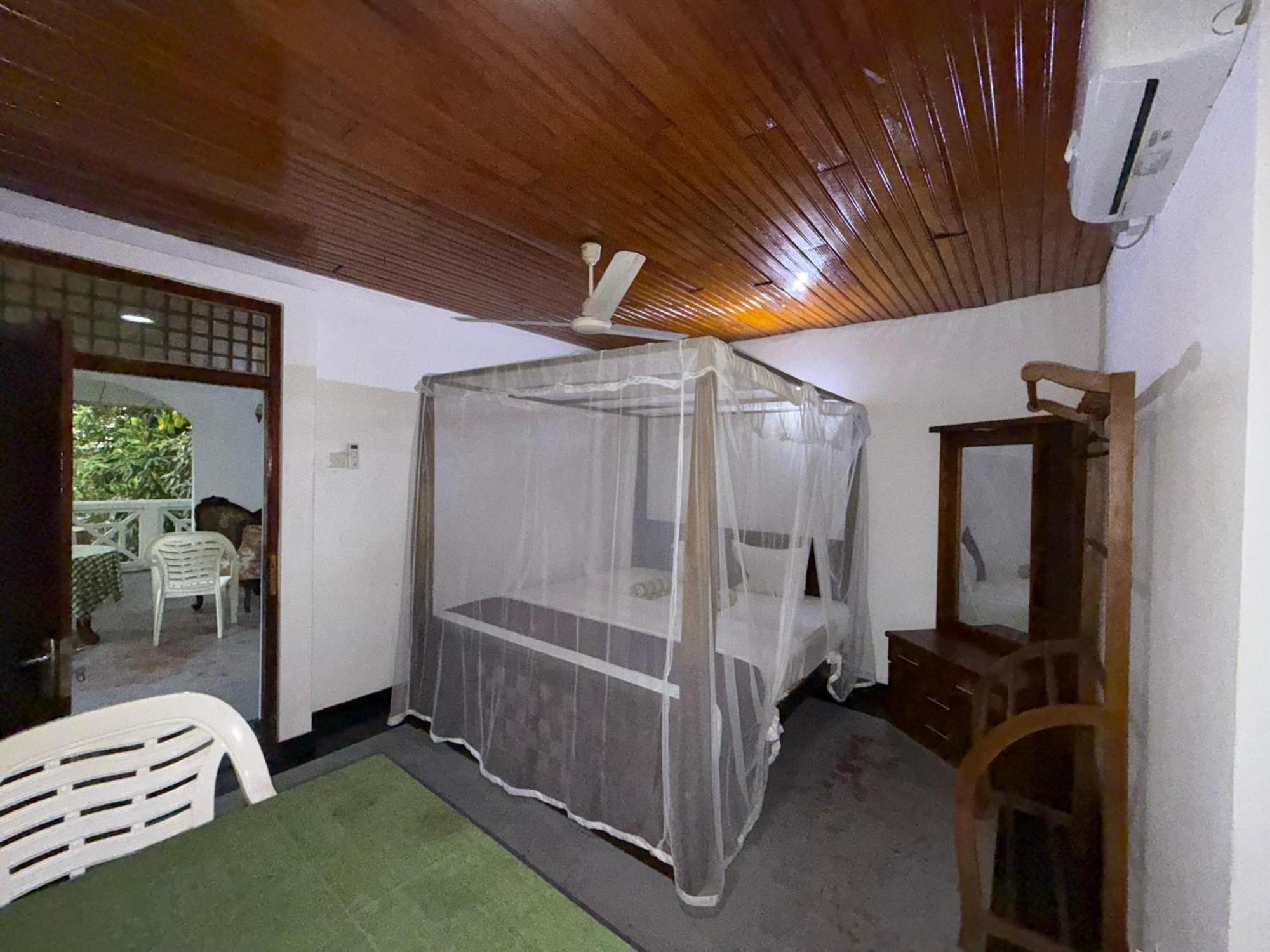 Serendipity Beach Unawatuna Luaran gambar