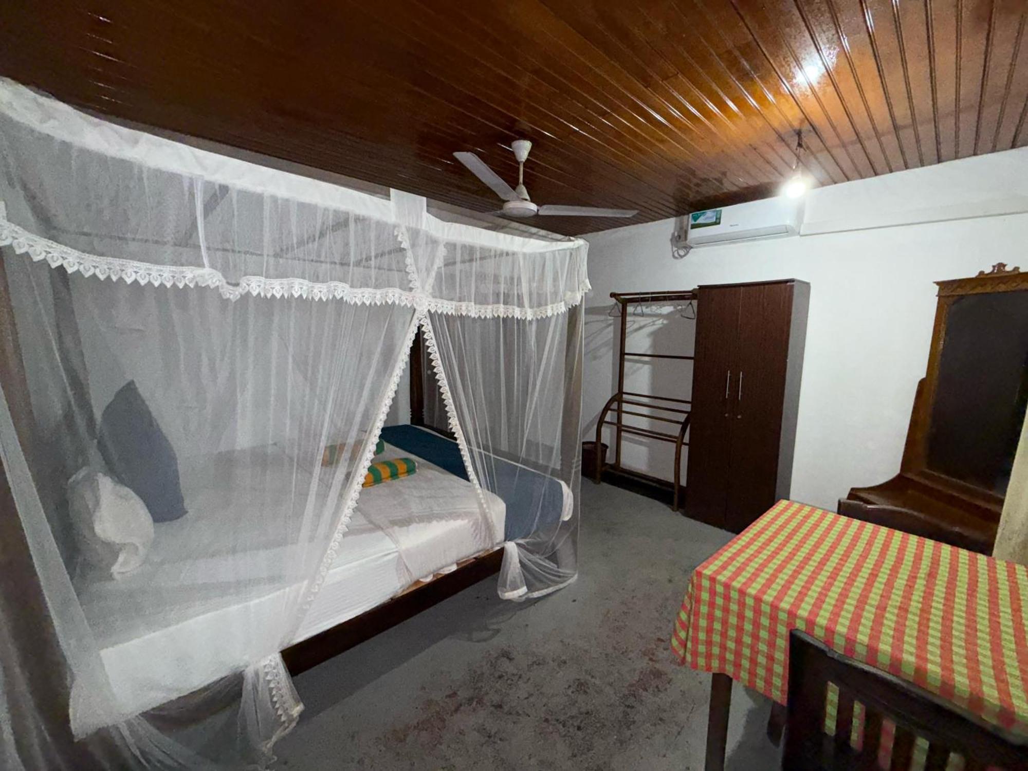 Serendipity Beach Unawatuna Luaran gambar
