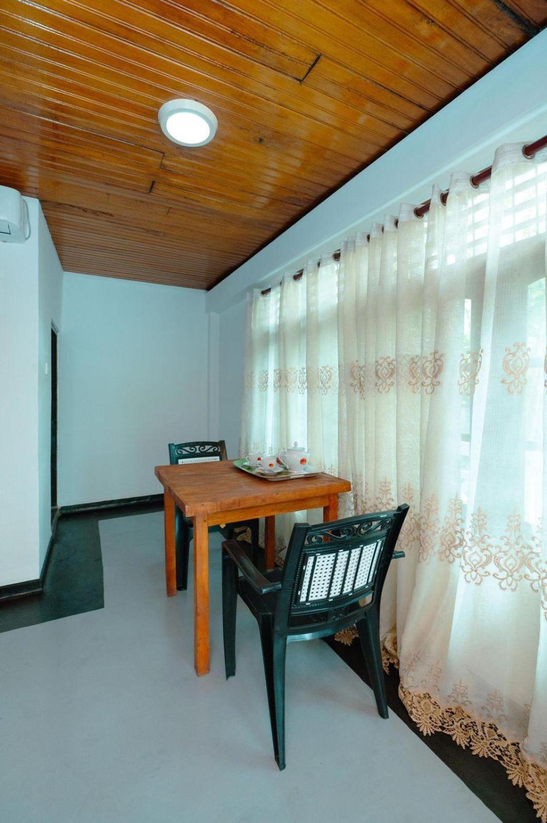 Serendipity Beach Unawatuna Luaran gambar
